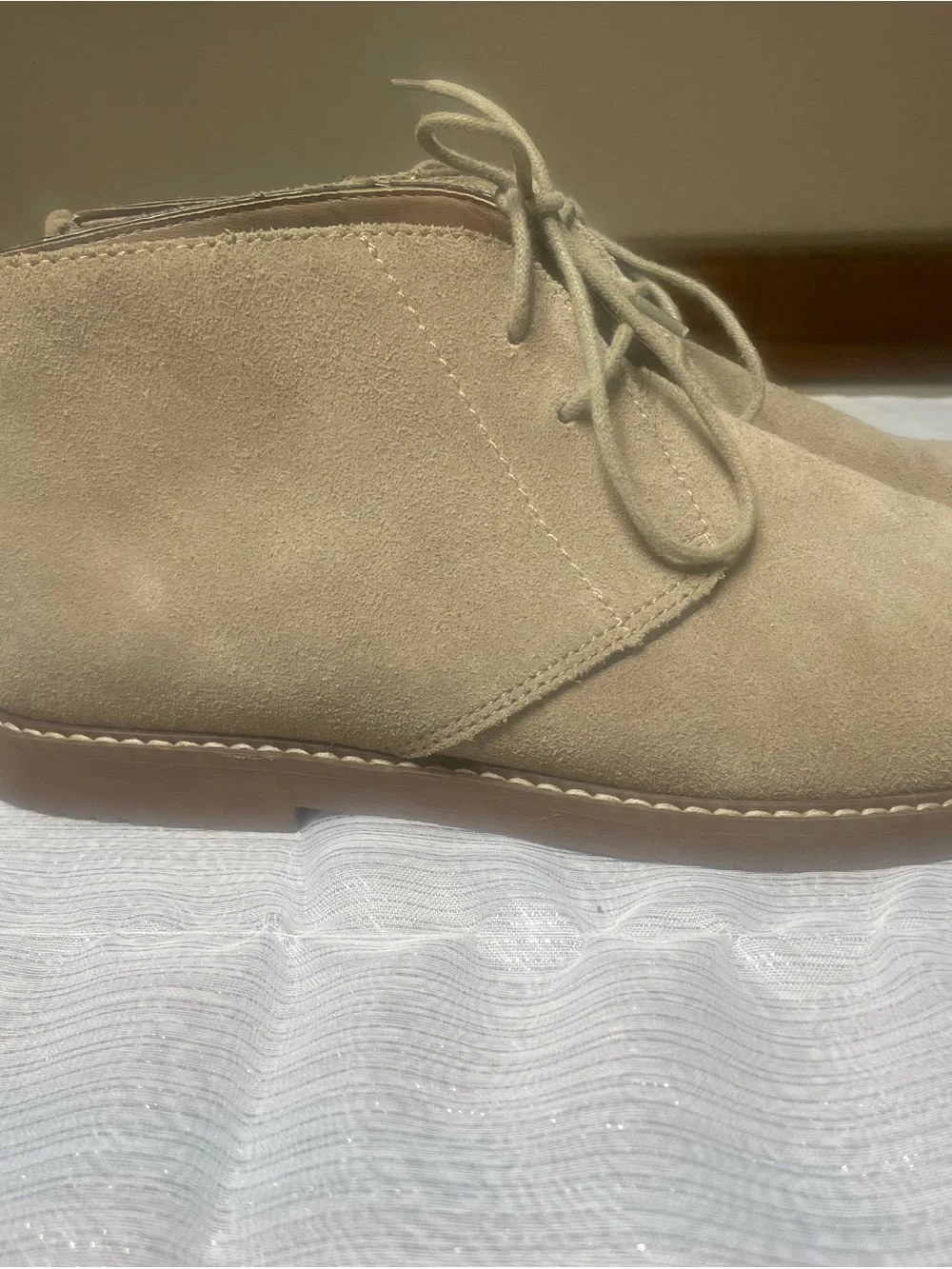 Banana Republic suede chukka